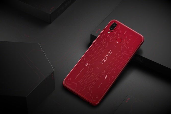 荣耀10GT版增添新配色 荣耀Play酷玩版正式开