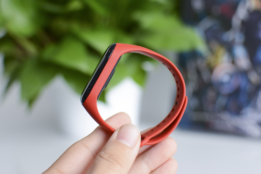 公交、地铁轻松刷 小米手环3 NFC限量纪念版