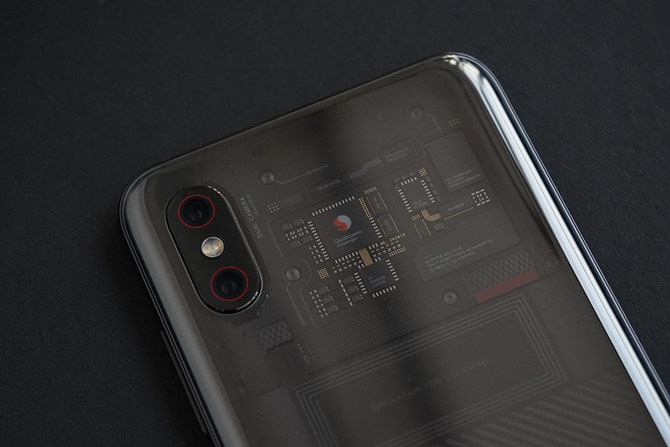 航天级用料加持 小米高管揭秘米8散热黑科技