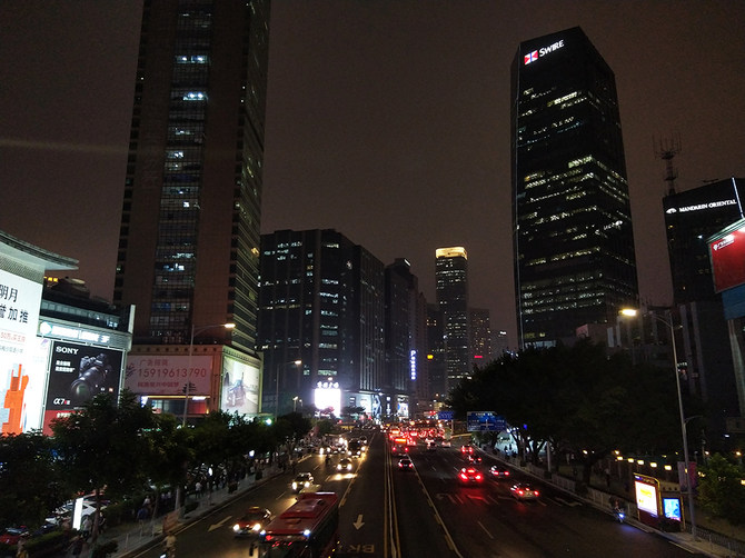 探索智能手机新形态 海信双屏手机A6详细评测