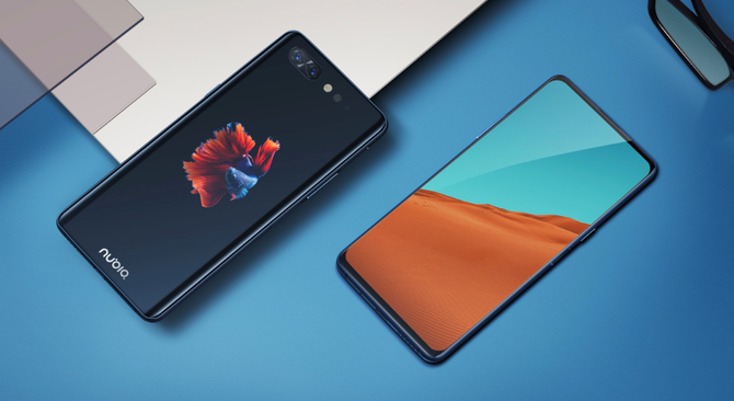 魅力双屏\/硬件级护眼 努比亚X正式发布