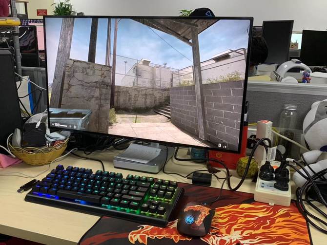 һŭRival 310 CS:GO HOWL װ