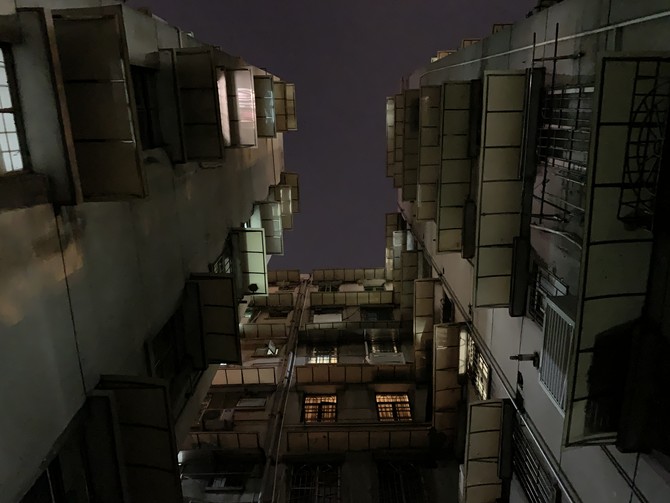 一加6T/iPhone Xs拍照样张对比:超级夜景模式