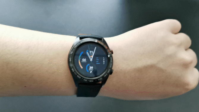 轻便长续航/24小时心率 荣耀手表评测