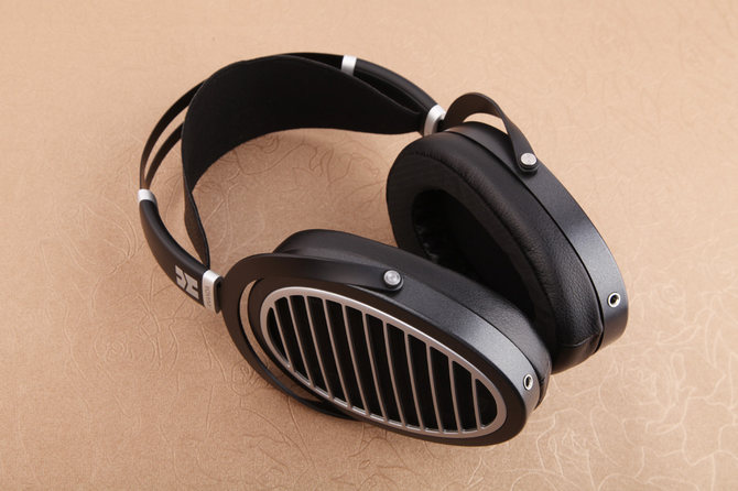 ¶ HIFIMAN ANANDAƽ