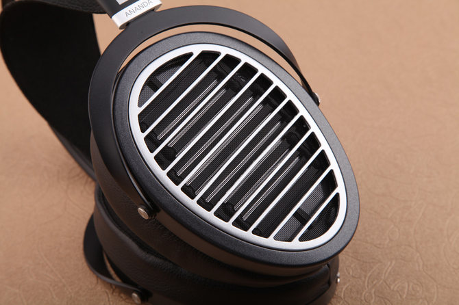 ¶ HIFIMAN ANANDAƽ