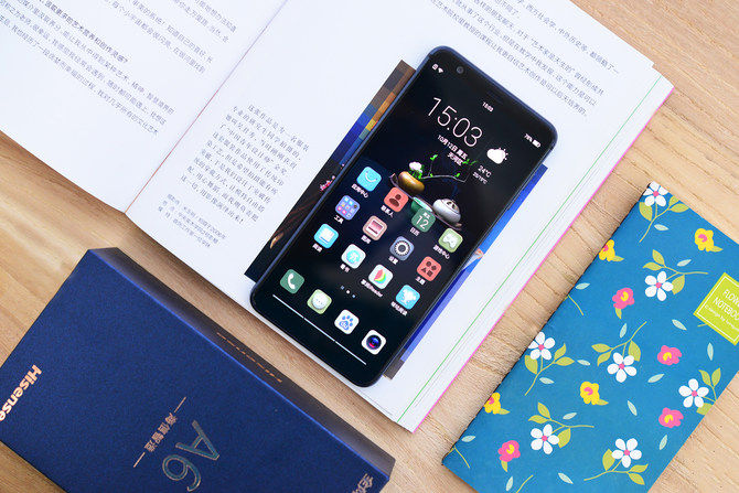 个性水墨屏双屏设计 海信双屏手机A6京东299