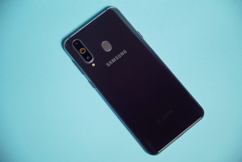 业余摄影爱好者出行必备,三星Galaxy A8s 手机