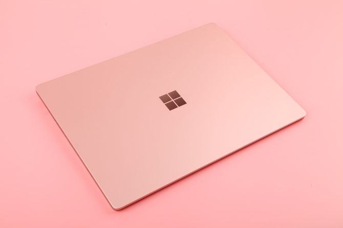 ʱе䷶ǿSurface Laptop 2