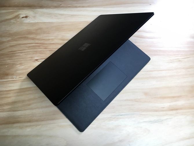 ʱе䷶ǿSurface Laptop 2