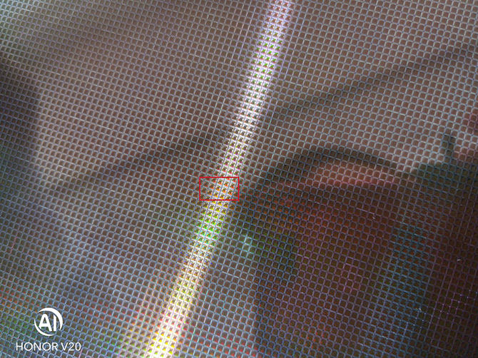 手机秒杀放大镜 荣耀V20 4800万像素挑战微观晶体管