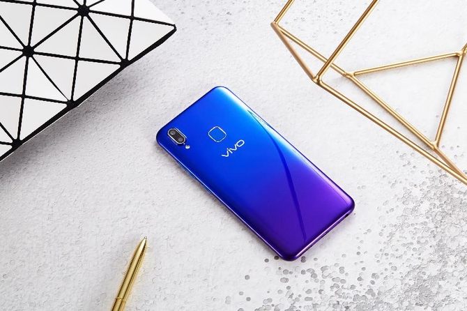 vivo U1ͼͣ4030mAh+6.2Ӣˮ