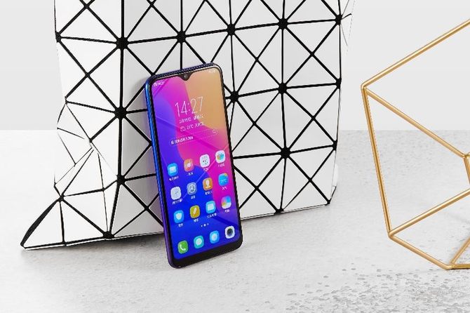 vivo U1ͼͣ4030mAh+6.2Ӣˮ