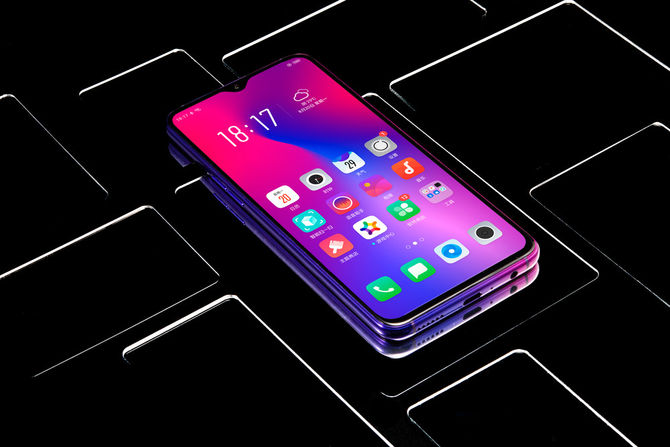 �߽��λ�֮ҹ OPPO R17ϵ�з�������Ƶ�ع�