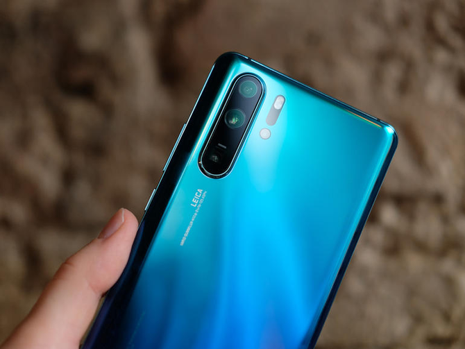 英国顶尖科技媒体Stuff测评华为P30 Pro,打出5