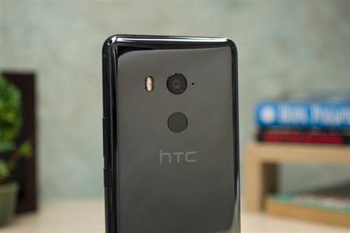 HTCж» Geekbench 710 6GBڴ