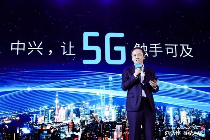 ߹ Axon 10 Pro5Gʽ ۼ3199Ԫ