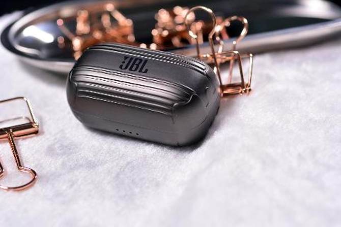 鶯 JBL T280TWS߶