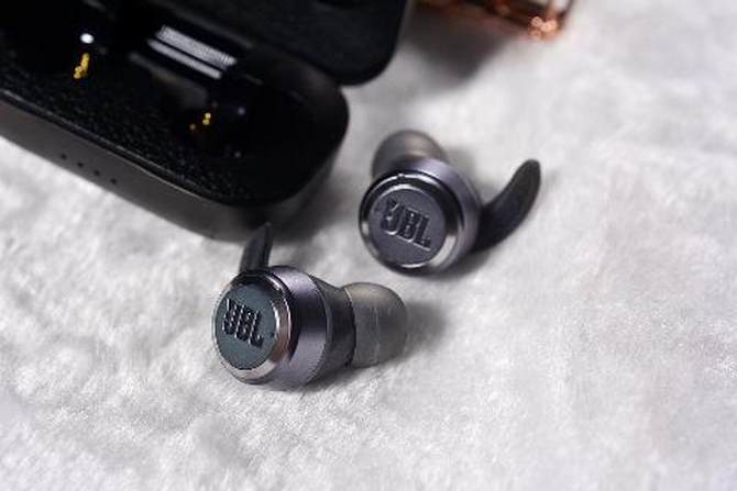 鶯 JBL T280TWS߶