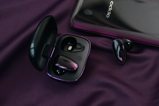 3D⽥AIӳ OPPO O-Free߶