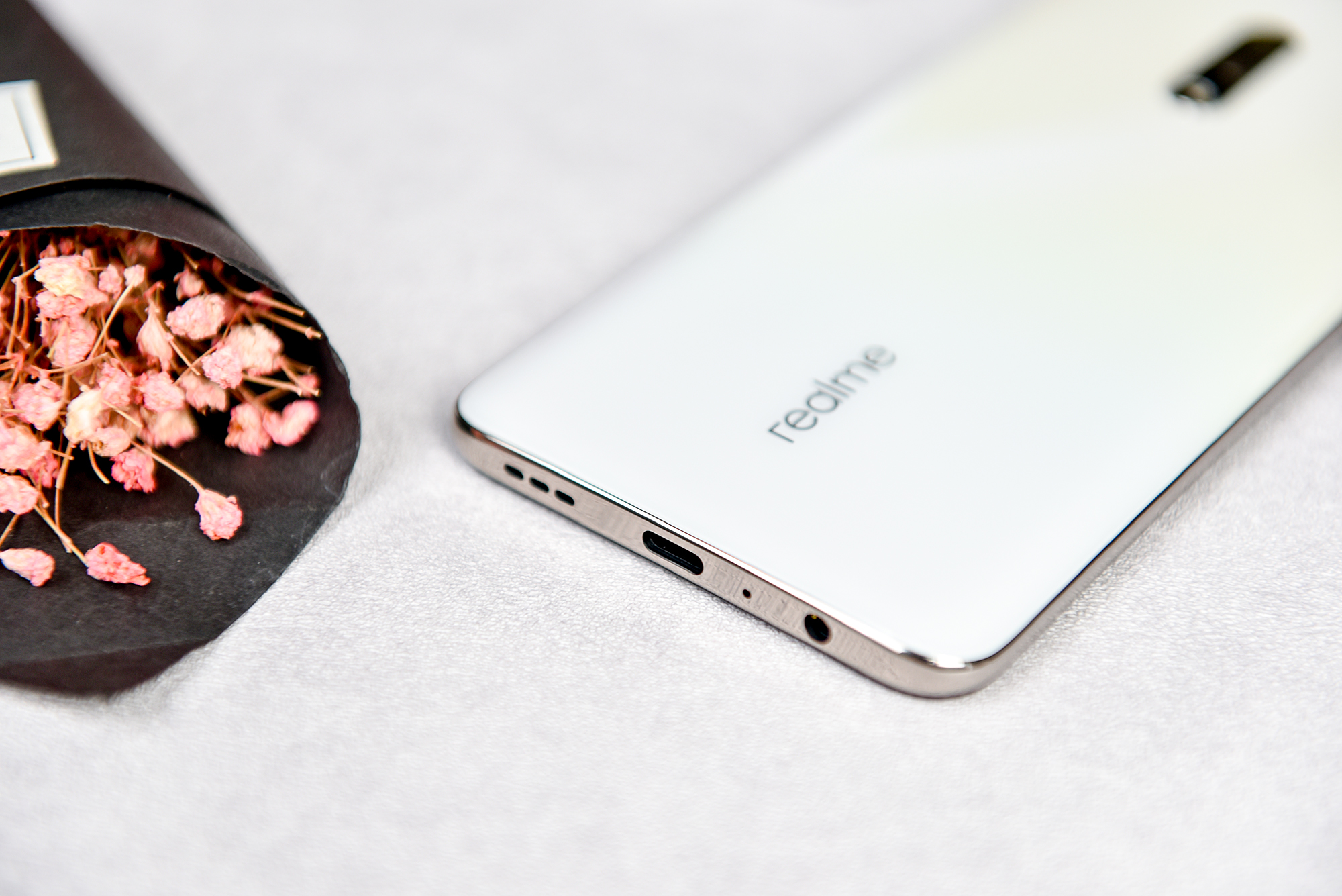 当蜘蛛侠碰上蒸汽白 realme X电影礼盒版图赏