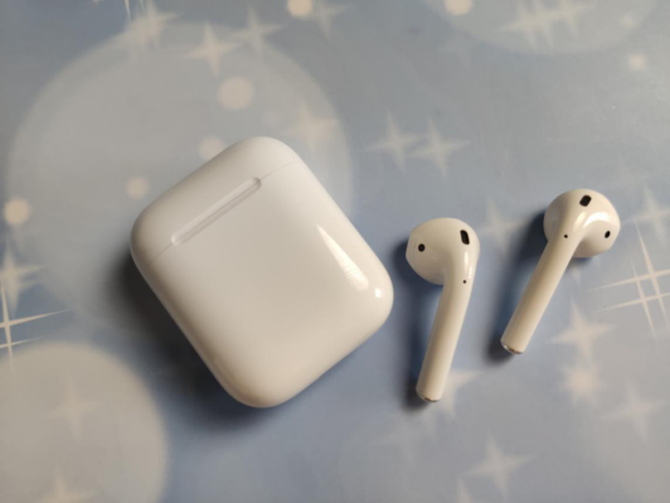 6,苹果airpods 2代蓝牙耳机