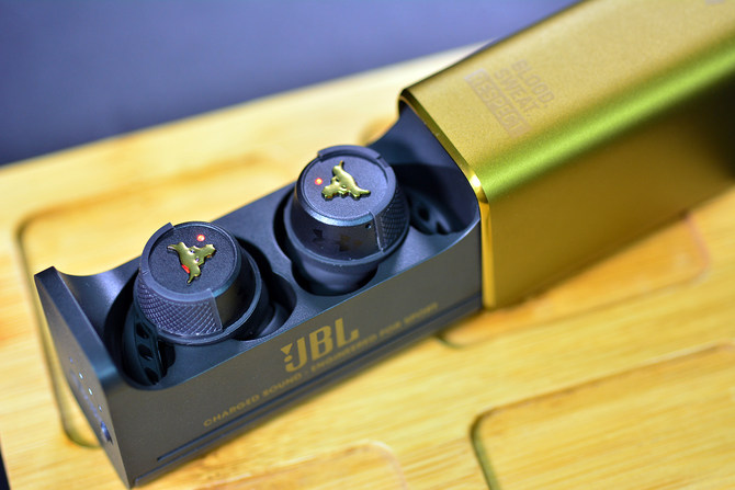JBL/UA FLASH PROJECT ROCK ʯǿɭ˶