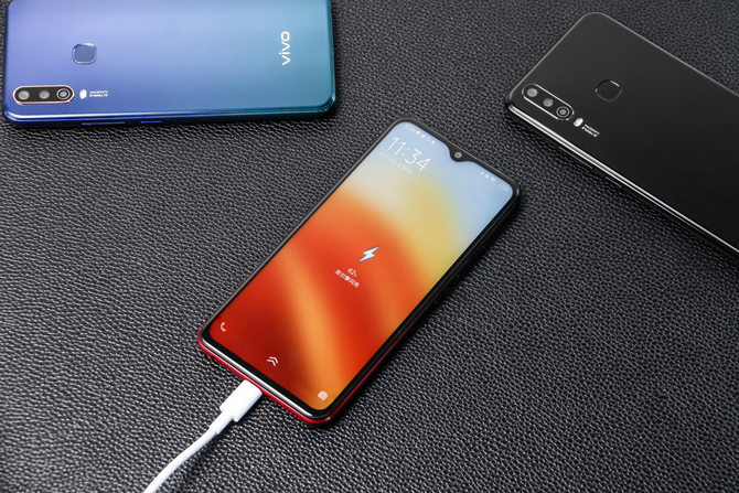 799Ԫvivo U3xͼͣ5000mAh+665˺