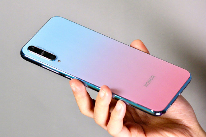 ҫ20ഺع 7.7mm˱4000mAh