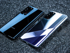 荣耀X10图赏：3D幻变玻璃机身