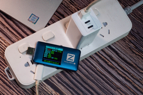 倍思氮化镓快充评测，一头多用差旅人士必备