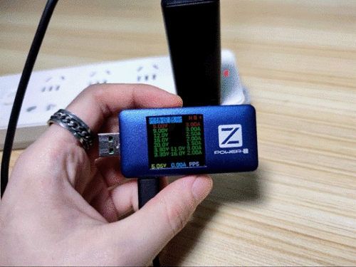 倍思氮化镓快充评测，一头多用差旅人士必备