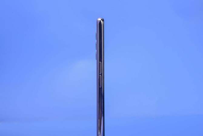 OPPO Reno4Ʒ䣺˱ײ
