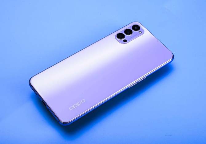 opporeno4新品开箱纤薄机身碰撞上甜甜香芋紫