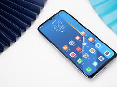 荣耀X10Max图赏：大屏幕与高颜值结合的娱乐手机