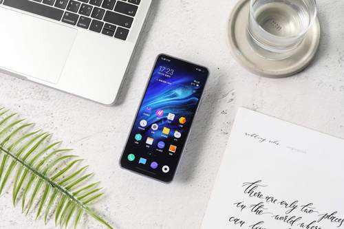 ���ڻ����ܾ�ƽӹ��iQOO Z1x������ֵ�����ܡ����䡰��ɱ��