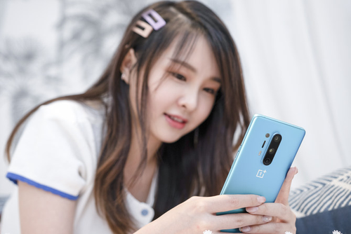 6期免息入手一加8 Pro，畅享120Hz高刷体验