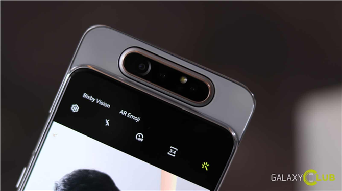 ����A82�»��ع⣺ҵ���׿���÷�ת��ͷ��5G�ֻ�