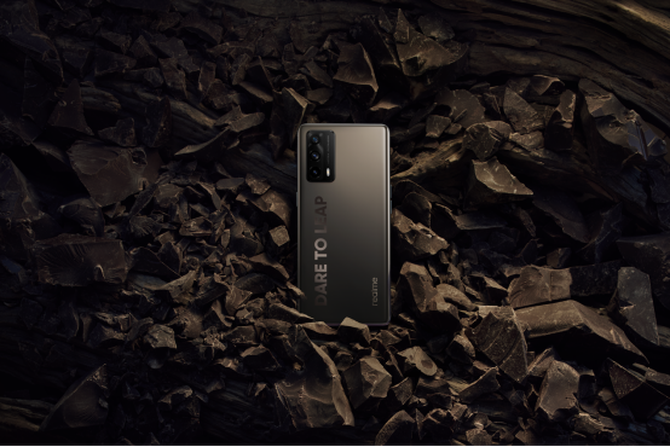 ���֮���λ���ɫ���ᱡ�����콢����X7 Pro����淢��