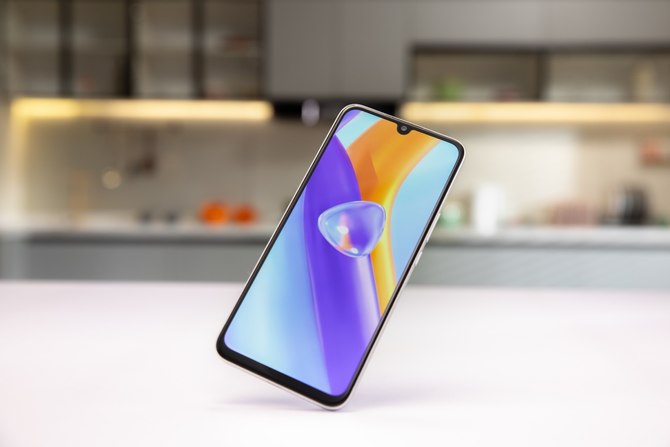 ��ҫPlay5������66W������䣬7.46mm�ᱡ������6400��������