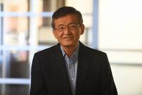 英特尔换帅背后：转型之痛与突围之路