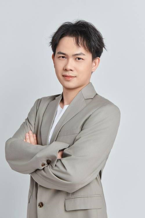有云数智副总裁赵智龙：DeepSeek的成功源于技术和应用的