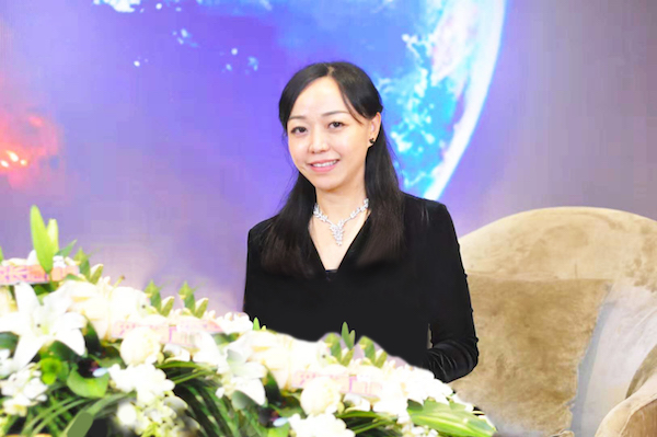 杨建嬉.jpg