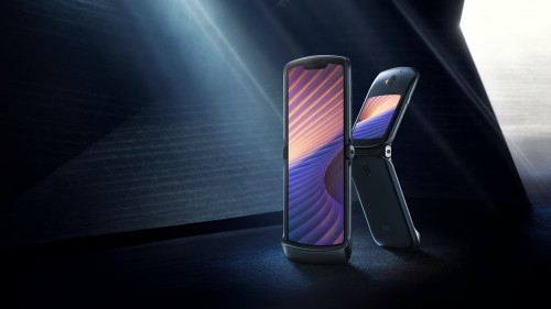 致敬razr V3，razr 5G经典重燃