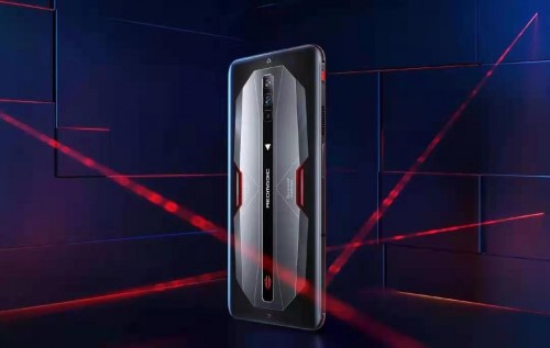 ��һ��5G�߶˻�����������ͨ�ܲã����Ժ������й����������콢