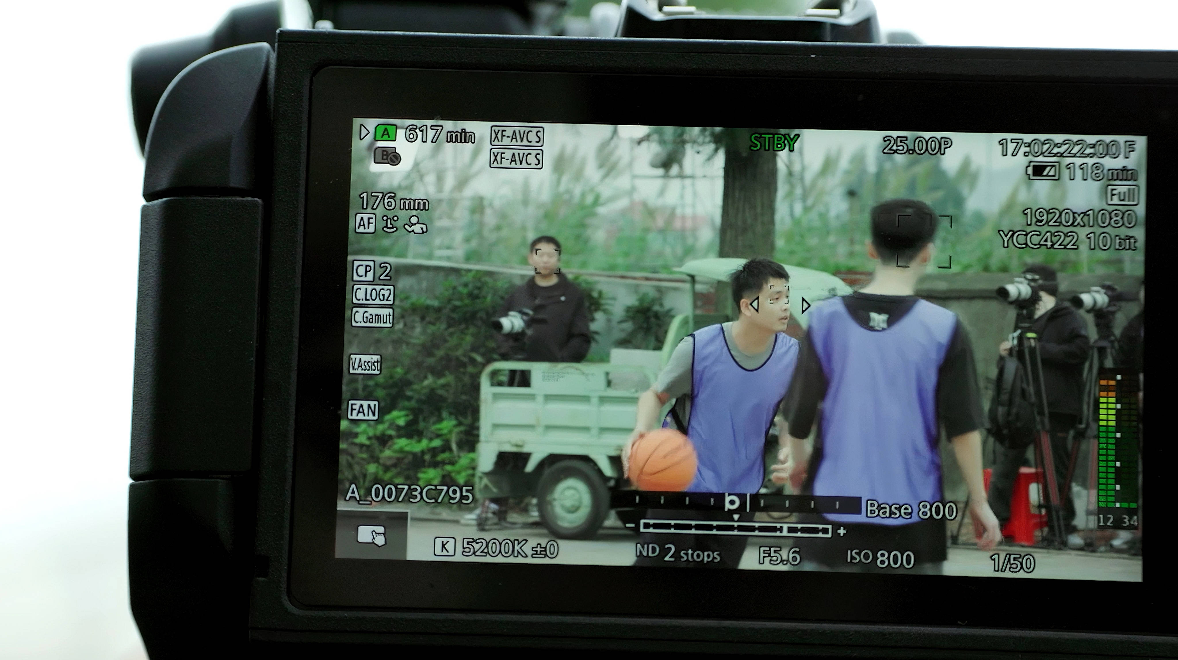图2-佳能EOS C80自动对焦系统在人物快速运动中依然保持稳定追焦.jpg