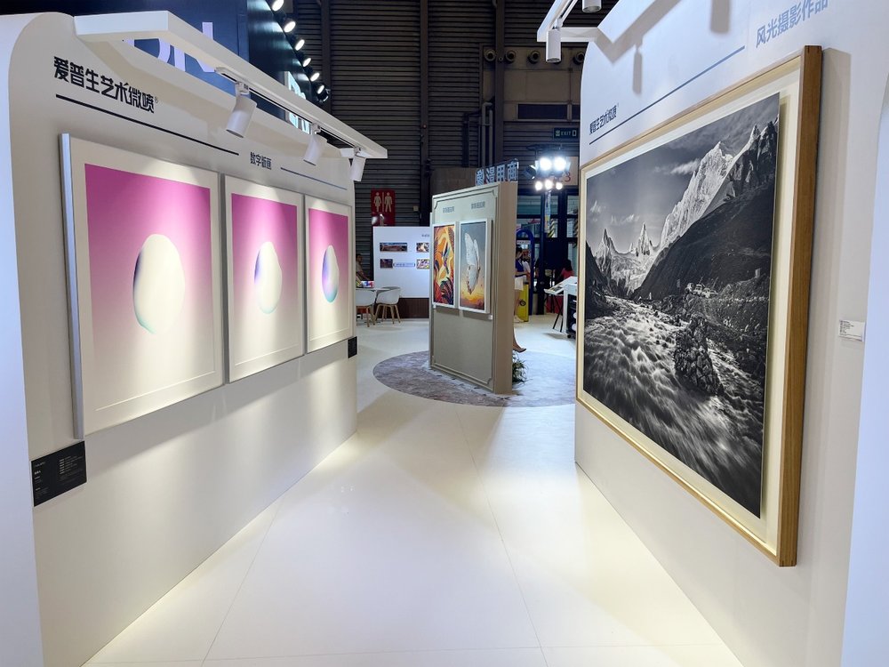 图片包含 室内, 建筑, 房间, 窗户
AI 生成的内容可能不正确。