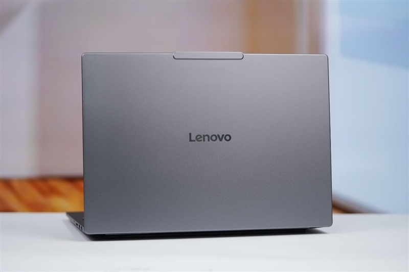 史上最优秀移动处理器！酷睿Ultra X9 388H首发评测：核显强于RTX 3050 续航两倍于锐龙轻薄本