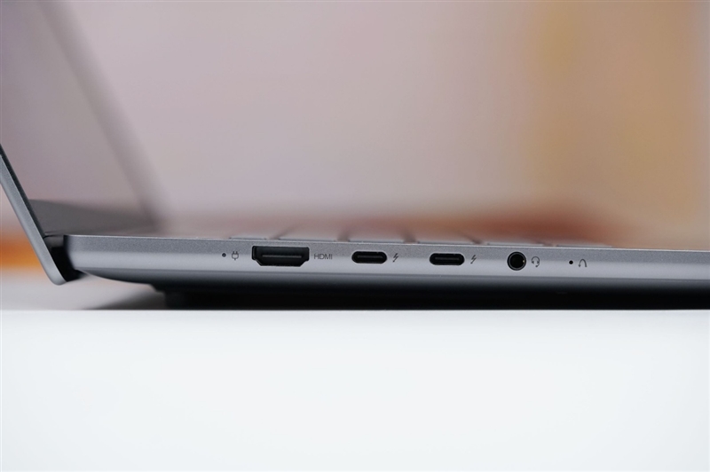 史上最优秀移动处理器！酷睿Ultra X9 388H首发评测：核显强于RTX 3050 续航两倍于锐龙轻薄本