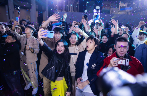 2019最后一夜 华为nova6 5G前置105°超广角记录了哪些大场面？（最新发布）